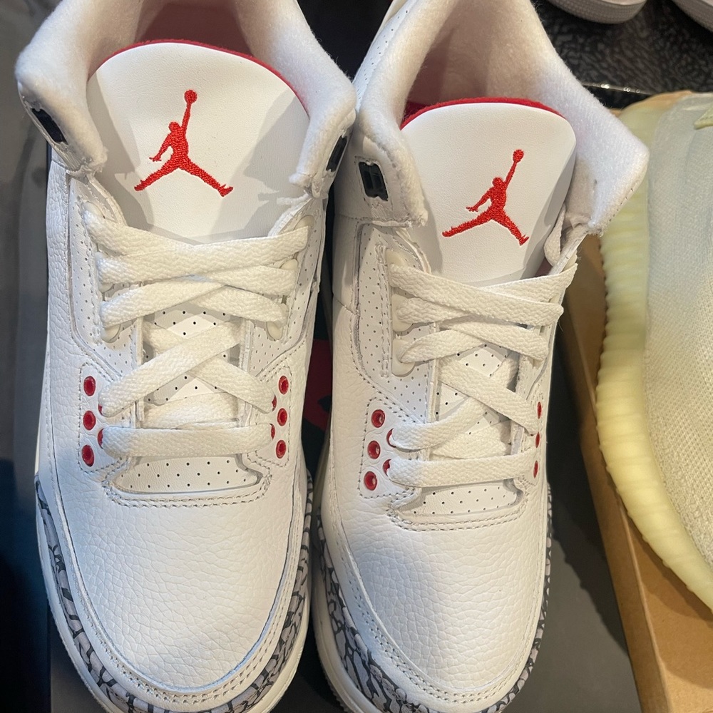 Jordan & yeezy - Picture 11 of 15